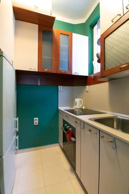 Loft Studio In The City Center Apartment София Екстериор снимка